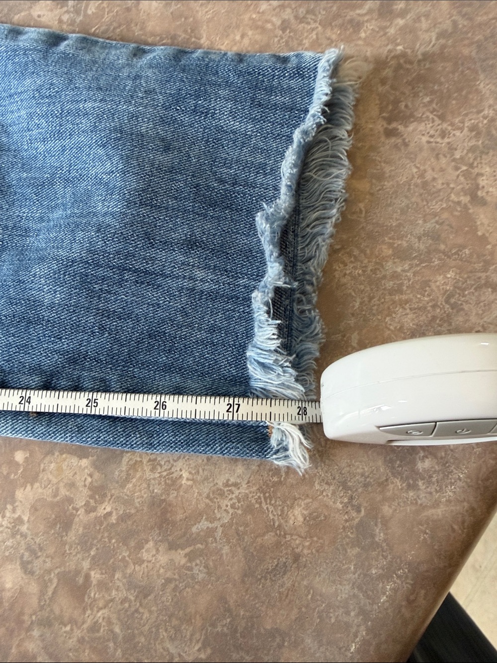 Excellent Condition - True Religion Distressed Rhinestone Jeans - Picture 4 of 5